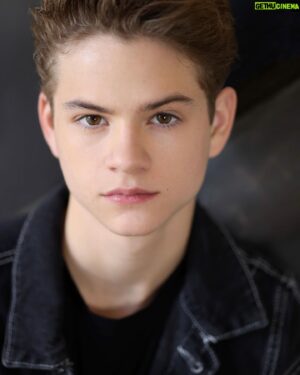 Preston Oliver Instagram - New headshots done by @kennethdolinphotography I think they came out amazing! Had a great time shooting these pictures.