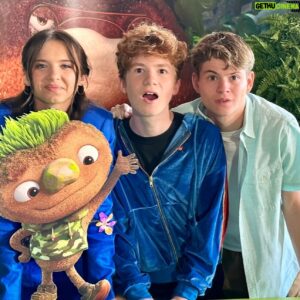 Preston Oliver Instagram - The Elemental premiere was so fun! Thanks @disney for the great experience. Got to see @thelandongordon and @madeleinemcgraw again! Go check out Disney Pixar’s Elemental in theaters soon!