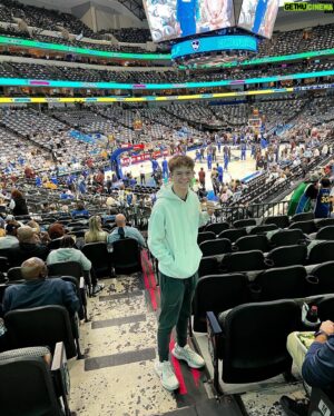 Preston Oliver Instagram - @dallasmavs vs @warriors game was amazing! @lukadoncic went off! Such a great game to go too. Thank you to my grandparents for the fun trip! Hope to meet some of the players next time 😂.