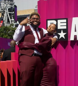 Pretty Vee Instagram - Dedication Makes Dreams Come True!🤩🥹

I Kilt The @bet 2024 Pre-Show With My Bros @terrencej @therealtank @mouse_jones @jaemurphy I Love Y’all & Thank You For All That You Do!!!! I Admire The Grind & Hustle✨

- I Love Being In My Element….. I Love Touching The Ppl It’s Such A Beautiful Thing When There’s No Rules To It!
Just Absolutely BE YOU! Thanks Again @bet Love Y’all 🎤🤍

God Thank You 🙏🏽

MUA: @picaasso 

Hairstylist:  @billions_pink 

Stylist: @sankaraxt 

- PrettyVee 💋