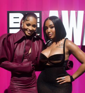 Pretty Vee Instagram - Dedication Makes Dreams Come True!🤩🥹

I Kilt The @bet 2024 Pre-Show With My Bros @terrencej @therealtank @mouse_jones @jaemurphy I Love Y’all & Thank You For All That You Do!!!! I Admire The Grind & Hustle✨

- I Love Being In My Element….. I Love Touching The Ppl It’s Such A Beautiful Thing When There’s No Rules To It!
Just Absolutely BE YOU! Thanks Again @bet Love Y’all 🎤🤍

God Thank You 🙏🏽

MUA: @picaasso 

Hairstylist:  @billions_pink 

Stylist: @sankaraxt 

- PrettyVee 💋