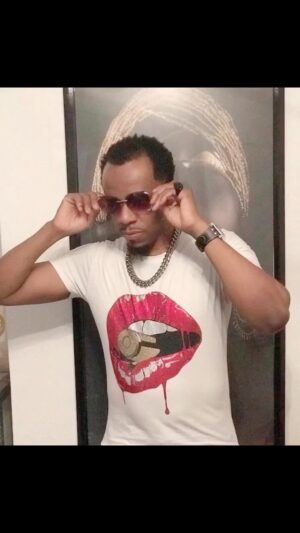 Prince Thompson Iyamu Instagram - 😀Season greetings everyone, you know, the origin of Valentine’s Day can be traced back to the story of St. Valentine who is remembered for his selfless acts of help for couples. It is said that St. Valentine was sentenced to imprisonment and beheaded by Emperor Claudius II for solemnizing the marriage of couples secretly. 

On the day of his execution, St. Valentine sent a note to Julia, the blind daughter of the jailer, that mentioned ‘Your Valentine’. Since then, Valentine’s Day 💝 is celebrated every year on February 14.

Valentine’s Day is also associated with Lupercalia—an ancient Roman festival for fertility— and Cupid, the Roman God of love and desire.

So therefore, all the lovers all over the world 🌎 Men and women boys and girls, this day not only teaches us to appreciate the love in every form of our relationships but also helps us to realize the importance of the most beautiful connection in our lives. Happy Valentine’s Day Everyone the Prince 🤴🏽 has spoken 💖Love ☮️Peace and💡Light 🍣💐 💝🌹🍾🥂❤️

This Page does not support  Violence 🔫 👊🏽