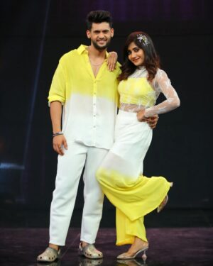 Prince Yawar Instagram - ✨✨✨
Hope you guys enjoyed today's sparkling performance. #neethonedance 2.0 

@vasanthi__krishnan🫰

Choreographed by @priyankashetty046 💯

MUA : @akmakeovers850

How much do rate our performance