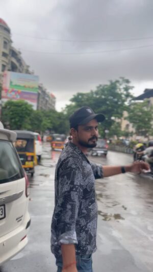 Prince pandey Instagram - Herogiri 🤪🙈

#mausam #weather #miraroad #reels #viral #trending #love #baarish #rains #hit
