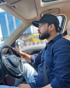 Prince pandey Instagram - Stay positive
Better days R on their way 🚘
.
.
@princepandeyj2bofficial 
@jointobollywood_ 
@j2b_casting 
@j2b_productions 
@j2b_music 
#princepandey #prince_j2b #postivevibes  #motivationalquotes #motivation #motivational #vlog #youtube #instagram #insta #bandra #mumbai #dreamcity #actor #filmmaker #bollywood