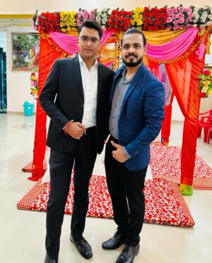 Prince pandey Instagram - #weddingtheseasonhain💕