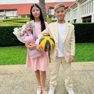 Prinya Intachai Instagram - We graduated the 5th grade today.  Bye Elementary ✌🏽 Hello Middle School.  #teamintachai