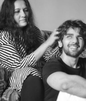 Prit Kamani Instagram - Blessed by, raised by, cared by, conquered & loved by WOMEN 👸🏻 ♥️