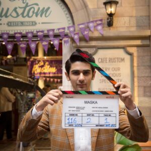Prit Kamani Instagram - Maska turns 4. Here’s to my cutest, most delicious film… 🥯 

We miss you #SeherLatif and thank you for believing in me ✨

1. Last day but first shot on the sets of Maska.

2. Seher Latif’s post about a review she read and first appreciation from a woman who I look up to.

3. With Neeraj Udhwani (director) and the beautiful Shirley.

4. A friend’s message after she watched the film.

5. Facts 😝

6. Another personal review.

7. With the wonder women.. 

8. Just your boy 👦🏻

📸 : @vaspaan_shroff @ishaannair7