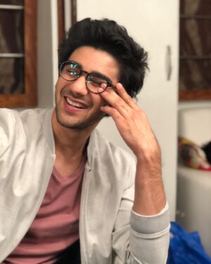 Prit Kamani Instagram - Hi,
Today marks 5 years of my film career & co-incidently I begin another beautiful journey today. I feel the same nervous energy and butterflies in my stomach as I did when I started working on my first film, Hum Chaar.

It’s a Rajshri production film, and I couldn’t be more grateful to begin my career with this film with a beautiful, young but determined team. (Some of us, including me were naive too 🐒)

Our film didn’t make the numbers at the box office, in fact many people didn’t even know about the film when it released. That’s when you know it’s not just about working hard or being talented. It’s about patience. It’s a waiting game. it’s about how life has to work it out for you, or you could be the other one and take everything in your hands. I am of the former league. (Aur option bhi kya hai…)

Having said that I am not even close to the vicinity of even being half the actor that I aspire to become. 

BUT,
One thing is a solid fact, like gravity, my passion is real, and powerful. When you find no glory, no recognition, no reward, that’s when you have to fight harder. Like you don’t exist for the world, that’s when it really counts. Because when it’s easy, it’s easy.

I’m not fighting for my dreams, I’m just defending hope, and faith of my own and of these lovely people in my life who believed in me when no one did. 

Hum chaar is now streaming on Zee5 in case you missed it, or loved my work in my first film and would like to watch it again. 

It’s an emotional drama about friends, family, love just like Rajshri. 

Written & Directed by @abhishekkdixitt 
DOP @varun.sud 

My co-actors, family & friends @simran.sharma30 @theanshumanmalhotra @tushar.pandey 

The picture story :

1. With Valentine, today 🎥 
2. Muhurat Pooja 🪔 
3. The poster of Hum Chaar 
4. The first time I was recognised for my work in Hum Chaar, shot by my mom.
5. The day Hum Chaar released.
6. First credit
7 & 8. Some heartfelt dms from you (real award 🥇)
9. 3 sold out shows
10. Best is yet to come, toh muskuraaye ♥️