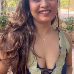 Priya Paramita Paul Instagram - If you are a cane of light weighted, minimalistic and sleek then @rub_zara is for you. Check their collections in the page..

[Stainless steel earrings, earrings, necklace, bracelet, rubzara, rub zara, fast fashion, minimal accessories, dainty jewelry]

#earrings #earringsoftheday #earringsale  #necklace #bracelet #daintyjewelry #minimaljewellry #fashion #fyp #explorepage #trending #rubzara #priyaparamitapaul