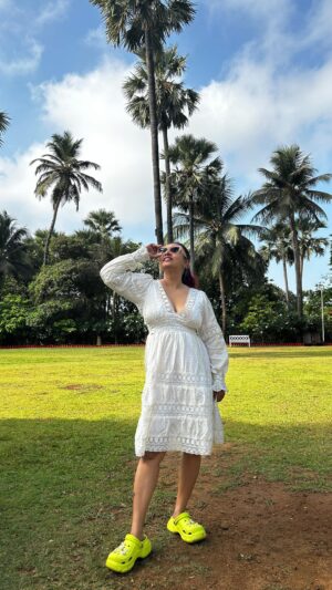 Priya Paramita Paul Instagram - Thank you, thank you, thank youuuuuuuu…. 🌸🌼☘️🦋🦄

#priyaparamitapaul #thankfullness #sundaylove #lounging #happyme