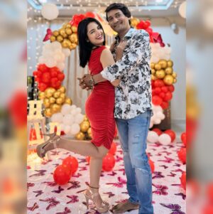 Priyanka M Jain Instagram - My Pillars♥️🤍♥️🤍♥️🤍♥️🤍♥️🧿
My strengths of life♥️🤍♥️🤍♥️🤍🧿
I love you all a little bit more🧿
@shivakumar_marihal @mjain52 @falgunijain05 @jenil_m_jain @soumya_m_m @shanta_siddannavar @kanadiajalpa 

#birthday #bday #hbd #instagram #priyanka #priyankamjain #priyankajain #love #family #neverendingtales #prishiv #shivpriya #shivakumar #shivakumarmarihal #shiv