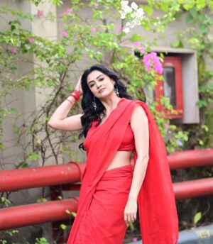 Priyanka Mondal Instagram - Wearing @avaindia2024 by @siladitya_dutta @bipradip_chakraborty & @megha.chowdhury 
Hair by @ginni_love21 
Love & hugs team 🩷