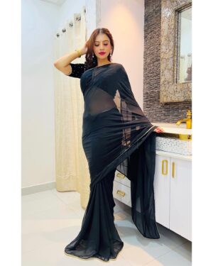 Priyanka Raman Instagram - Woman in black🖤🖤
