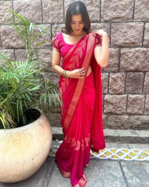 Priyanka Raman Instagram - Saturday temple scenes ❤️