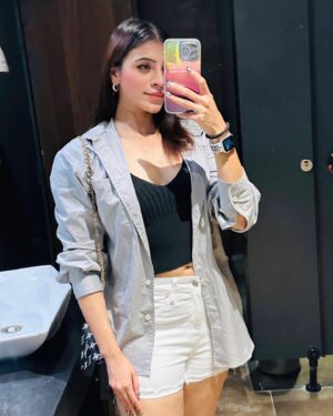 Priyanka Raman Instagram - Be private, vibe alone , grow in silence.🤍
