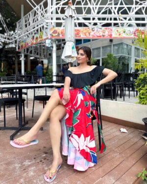 Priyanka Raman Instagram - I can be right here all day, any day. It’s perfect🫶🤍 #phiphiisland