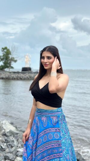 Priyanka Raman Instagram - Hey all 🫶💙
