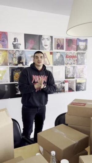 ProfJam Instagram - VINYL MDID
DISPONÍVEL DIA 16 & 17 NA AULA MAGNA
ATE JÁ