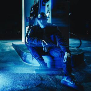 ProfJam Instagram - 𝕰𝖚 𝖓𝖆𝖔 𝖖𝖚𝖊𝖗𝖔 𝖘𝖊𝖗 𝖘𝖔 𝖒𝖆𝖎𝖘 𝖚𝖒, 𝖊𝖚 𝖛𝖔𝖚 𝖘𝖊𝖗 𝖘𝖚𝖕𝖊𝖗𝖎𝖔𝖗 🙏🏻⚡🔥

"𝕾𝖚𝖕𝖊𝖗𝖎𝖔𝖗" já disponível em todo o lado. 

Sobre esta faixa: esta faixa não faz parte do meu próximo álbum (o MDID) porque foi feita noutro contexto (obviamente) mas talvez por ter sido feita na altura do mesmo ela, apesar de tudo, acaba por conter uma parte do manifesto do álbum. É por isso tb que queria enaltecer aqui a PRIO por me ter apoiado e ajudado a abastecer os nossos espíritos com este combustível suprior, cheio de energia pura e elevada. O segredo deste combustível foi sem dúvida esta fusão da minha energia com a do @fernandodaniel e a da @prioenergy ⚡💙 espero que gostem - GÁS!!! ⛽❤️‍🔥

#pub #suprior #PRIO