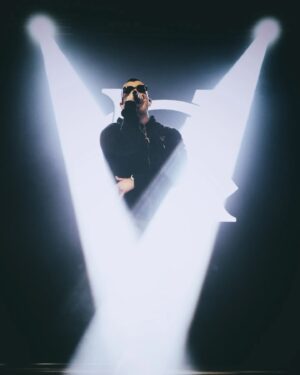 ProfJam Instagram - • 𝟑𝟏 𝖆𝖓𝖔𝖘 𝖉𝖊 𝕷𝖚𝖟