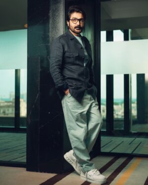 Prosenjit Chatterjee Instagram - Game on !!

Photo : @soumya_singha_photography
Outfit @sagarnihalaniofficial 
Styling @sizaa92
Assisted by @isuvosri13