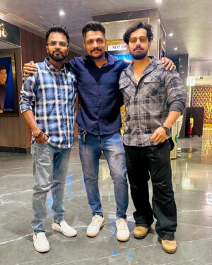 Pruthvi Ambaar Instagram - Life is better with friends ❤️

#friends #meetup #movie 
#pruthviambar #kannadaactor #sandalwood
