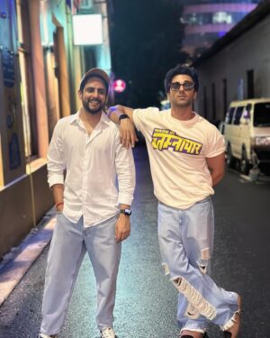 Pulkit Samrat Instagram - Happy Birthday to my 3am,4am,5am.. actually 24/7 👻🥳😘🍻🎂 @nagpalvaibhav