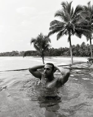 Pulkit Samrat Instagram - H2Oh-so-happy! 🏊‍♂️ 🌊