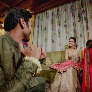 Pulkit Samrat Instagram - ~ Ishq ka rang aisa, 
hum hosh-rubaa ho gaye ~ 💓
