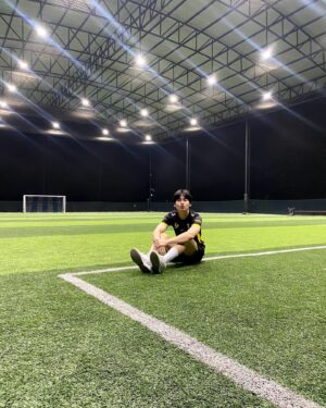 Pusit Dittapisit Instagram - ก็ได้แค่ครองบอล ไม่ได้ครองใจใครเขาหรอก🥲⚽️💝