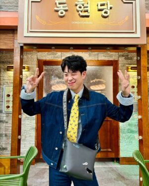 Pyo Ji-hoon Instagram - 토요일은 우리 지훈이 나오는 
'놀라운 토요일'과 함께!!!
다들 본방사수하실 거죠~?👍😘