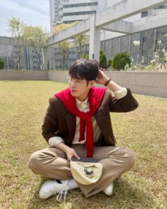 Actor Pyo Ji-hoon HD Instagram Photos and Wallpapers April 2024
