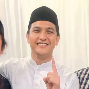 Qausar Harta Yudana Instagram - Sih manis sang idolaku