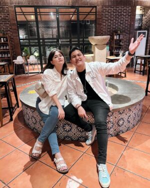Qausar Harta Yudana Instagram - Nyak babeh LV ceunah👨‍👩‍👦‍👦🩵✨