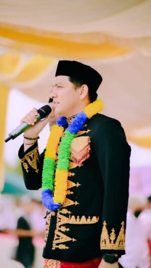 Qausar Harta Yudana Instagram - Alhamdulillah pidie lancar, terima kasih syedara lon, rakan-rakan lon mandum🙏🏼😁
Next kita menuju aceh barat😉👍🏼
.
#dapil1aceh #psiaceh #calegviralaceh #qausarhy #penerusnegeriaceh