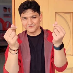 Qausar Harta Yudana Instagram - Sih manis sang idolaku