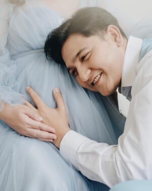 Qausar Harta Yudana Instagram - Masyallah tabarakallah✨✨ twinboys👶🏻🩵 #33weks #babytwins #boy #pregnancy 
. 
Best team:
@malinowedding 
@hazel.photohouse @darwin.hazel 
@smara.house 
@ryanrachmann 
@hairdoby_santi