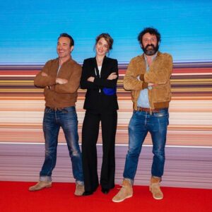 Quentin Dupieux Instagram - Il y a un an exactement • LE DAIM • première mondiale au @festivaldecannes à la @quinzaine_des_realisateurs !!! merci @_paolomoretti_ pour ce mémorable moment. Bisous Jojo♥️ @jeandujardin #adèlehaenel @atelierdeproduction @diaphana @what__the__films  @edbanger @halundell • #styledemalade