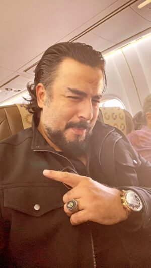 Rabie Kati Instagram - ناس وجدة مرحبا بكم هاذ العشية في مسرح " محمد السادس " …

سأكون في انتظاركم أحبتي … لنجدد عهد المحبة بيننا … 

سعيد جدا بتكريمي في وجدة العزيزة على قلبي …

الدعوة مفتوحة للجميع أحبتي الكرام … 

على الساعة  19:30 

@rabiekati @mohamedfekrane 
#rabie_kati #actor #star #artist #movie #beautiful #gentleman #festivaloujda #oujda #morocco 
#ربيع_القاطي #وجدة #تكريم #السينما #المهرجان_الدولي_للسينما_والهجرة_بوجدة #الفن