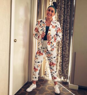 Rachael Ellering Instagram - Wrestlecon Day 2: it’s April! 💐