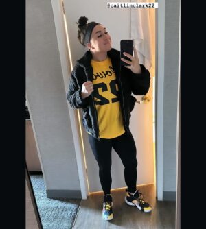 Rachael Ellering Instagram - The outfit is giving young GOAT 
@caitlinclark22 @iowawbb