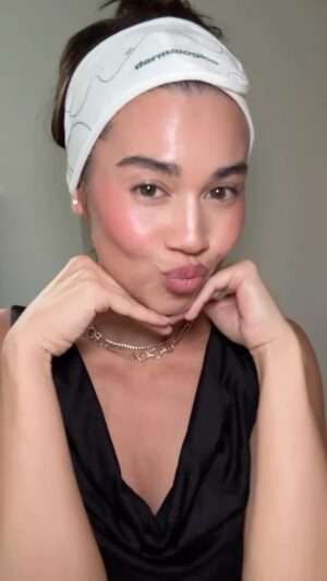 Rachel Brann Instagram - Whenever I can’t make it to the spa to get a true facial, which in my opinion - nothing beats, I do this at home facial and get amazing results! 

Steps to do a @dermalogica at-home facial:
1. Pre-Cleanse (oil cleanser on dry skin)
2. Special Gel Cleanser 
3. Daily Microfoliant (exfoliate on dry skin then rinse)
4. Toner
5. Biolumin-C Serum
6. Moisturizer (I used @renskincare Overnight Recovery Balm)
😽😽😽
#athomefacial #facial #getunreadywithme