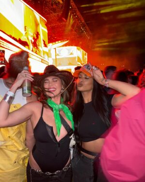 Rachel Brann Instagram - Coachella Valley Vol. 9 🌵 every year I don’t think I’m going but somehow it happens. 🫶🏼 thank you to everyone that made it sooo special. I didn’t know what to expect this year bc we were all thinking the same thing right? (That we must be old bc we dunno a lot of the line up 😹) no shade to the artists! This was one of my favorite years! AMAZING performances. Short and sweet and met some new friends along the way. Until next year!