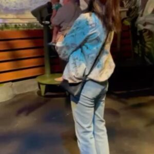 Rachel Corbett Instagram - Did I make my best mate come with me to the @jurassicworldexhibition? Yes I did!
Did we bring our children? No we did not.
Were the staff wondering why there was a 42 year old woman standing in line to pat the dinosaur when everyone else was under 10? Absolutely!
Did I buy a souvenir at the end? You betcha!

#jurassicpark #jurassicworld