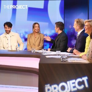 Rachel Corbett Instagram - The incredibly talented and absolutely delightful Margot Robbie and @diegocalva stopped by @theprojecttv desk to chat about the brilliant @babylonmovie