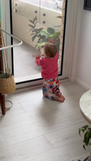 Rachel Corbett Instagram - Nothing says “Happy Mothers Day” like your child trying to escape 🏃‍♀️#smbc #mothersday