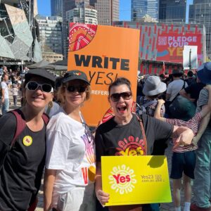 Rachel Griffiths Instagram - Melbourne is saying YES today -Yes to listening Yes for recognising that Terra nullus was a lie . Yes to improving how our governement functions in regards to shaping policies that affect our First nations People.  We have had versions of the voice before before . They have been cancelled . That's why the voice needs to be enshrined in our constitution .  Don't listen to the wrong stories ( misinformation ) listen to the overwhelming majority of  First Nations people who have asked for the voice . @yes23au @katemtkennedy @kantorjulie