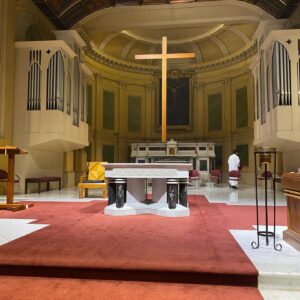 Rachel Griffiths Instagram - Mic drop at 3 PM Good Friday service.  The most solemn  mass of the year. So many weeping today after the trials of the last year.  Happy Easter to all .